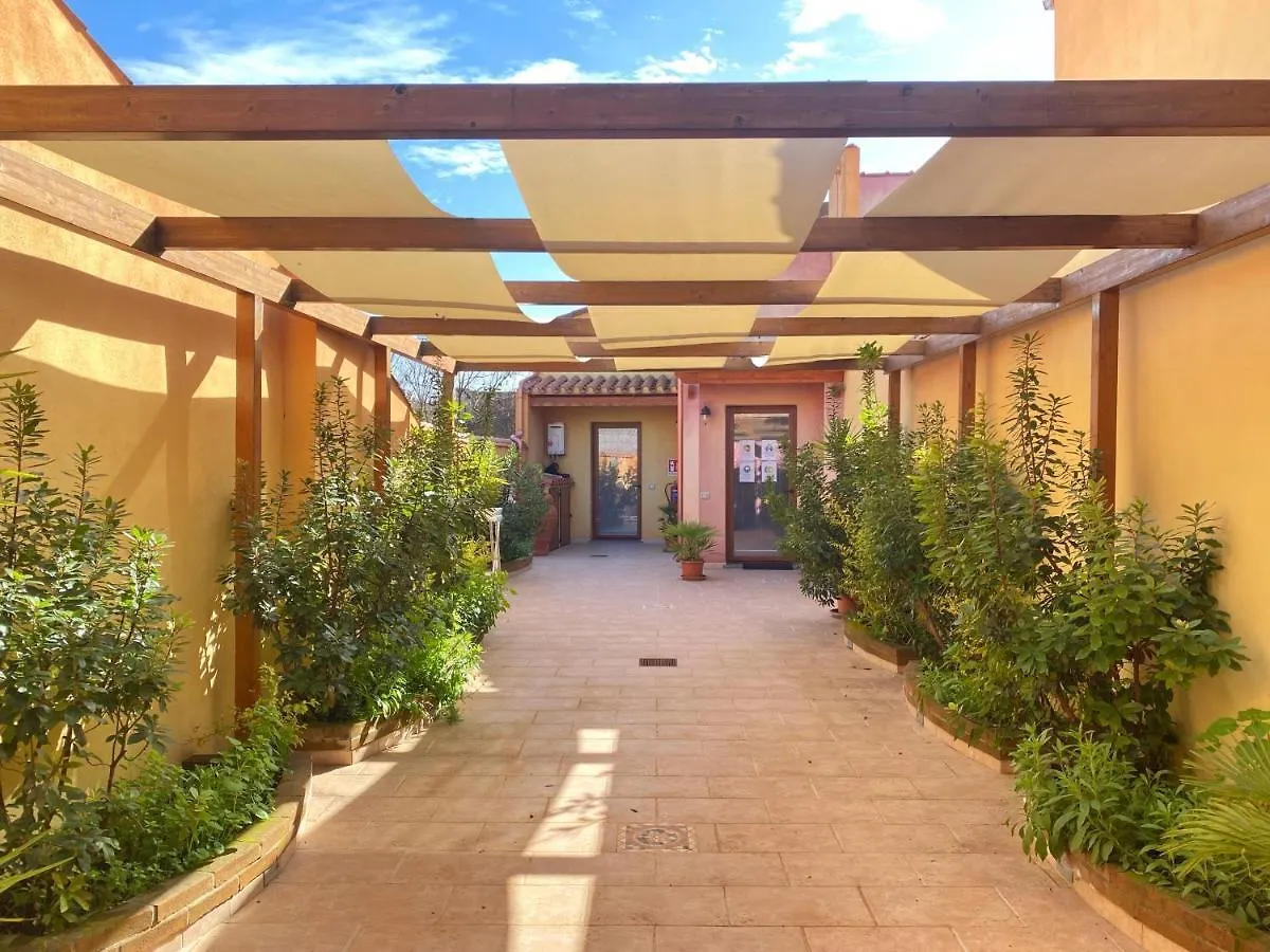 Gioia Guesthouse Cabras 0*,