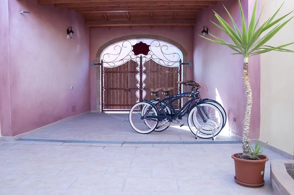 Gioia Guesthouse Cabras 0*,